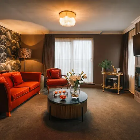 מלון The Fairview Boutique 4*