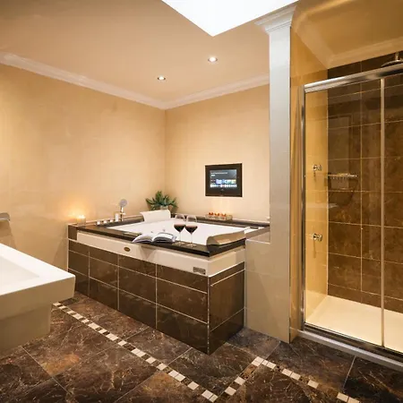 מלון The Fairview Boutique